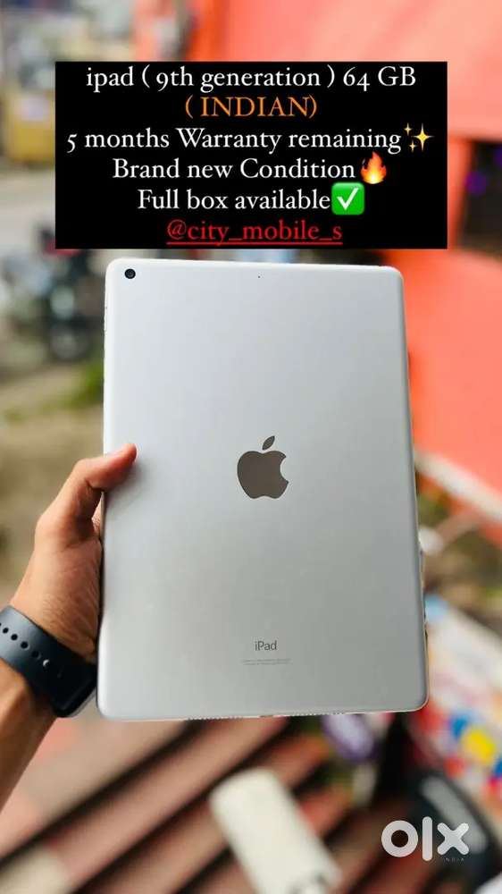 I pad 9 th gen indian 64 gb 5 months warranty remaining full box
