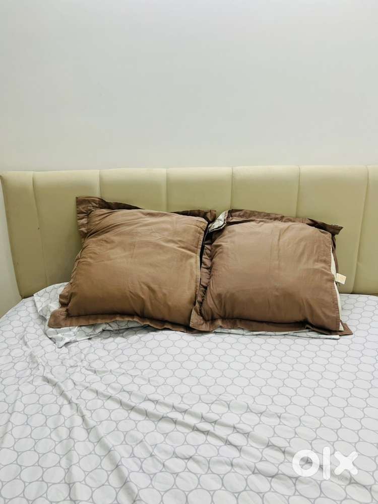 6*6 Luxury king size bed with storage inside.