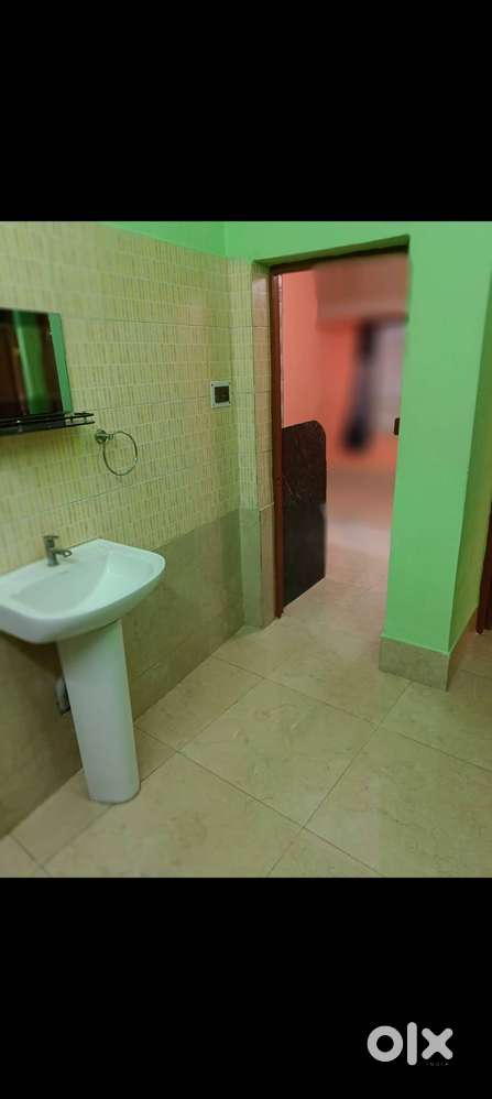 No brokerage: 2BHK in Kestopur