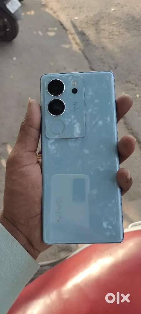 VIVO V29 8GB 128GB BILL ORIGINAL CONDITION TIP TOP 100% CHARGER