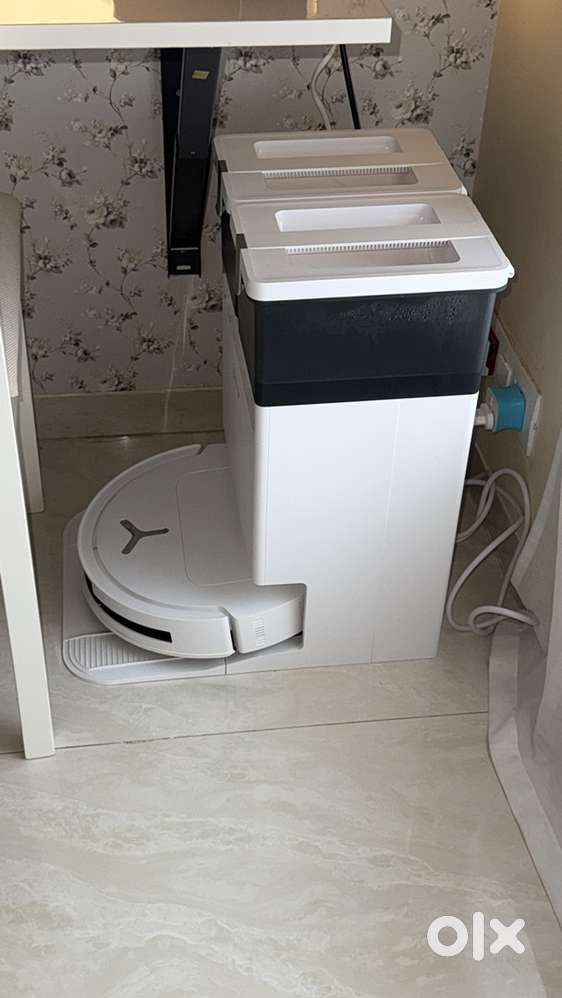 Vaccum robot