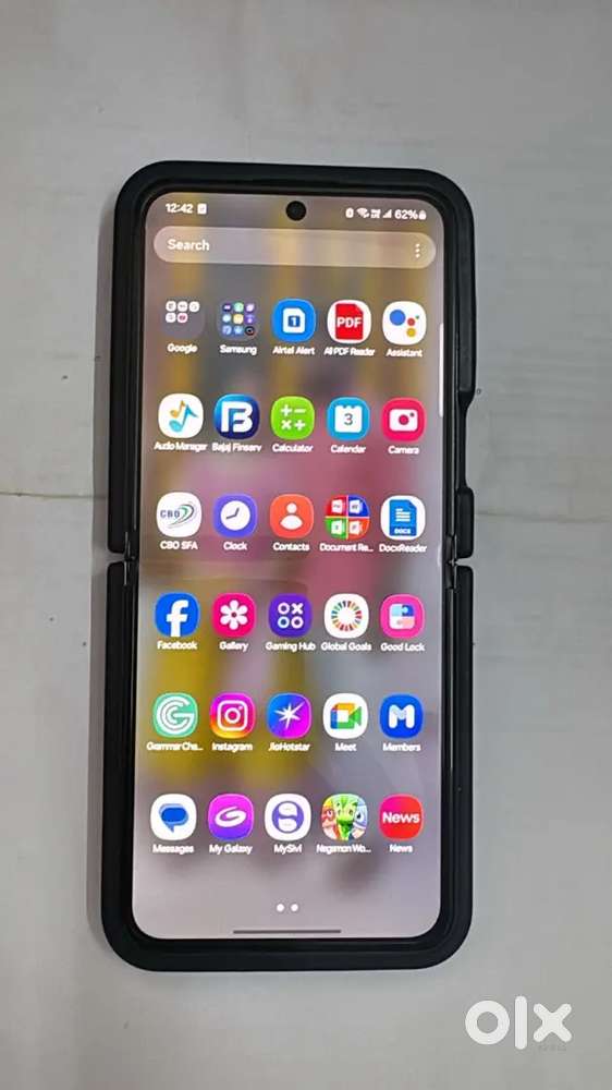 Z Flip 5 good condition