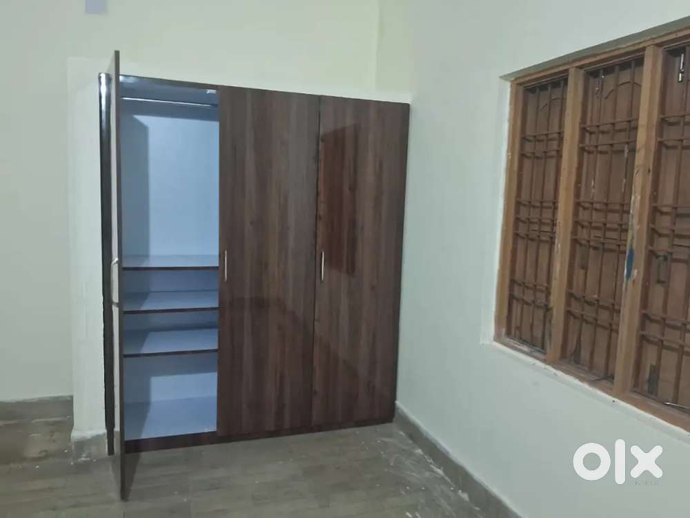 A Spacious Ground floor 3BHK Flat Will Be Given on Rent At K1