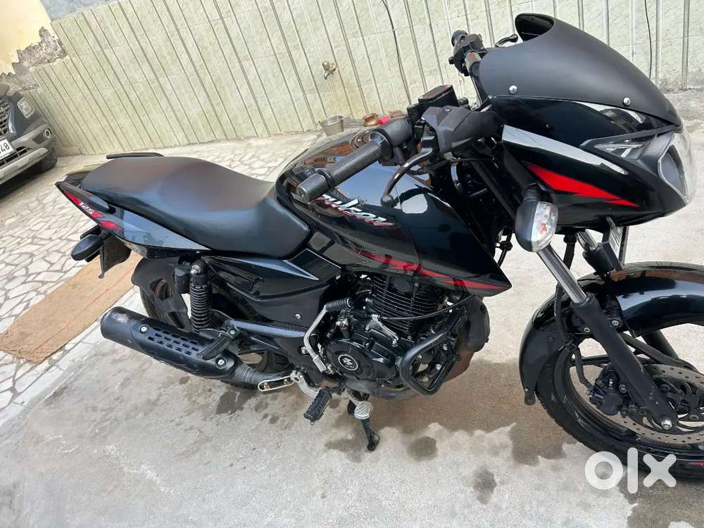 Bajaj Pulser 125