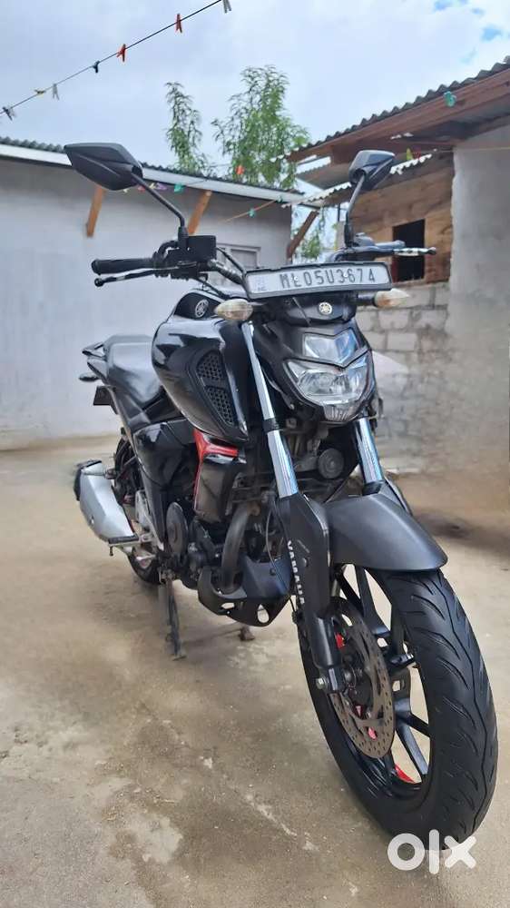 Yamaha fzs