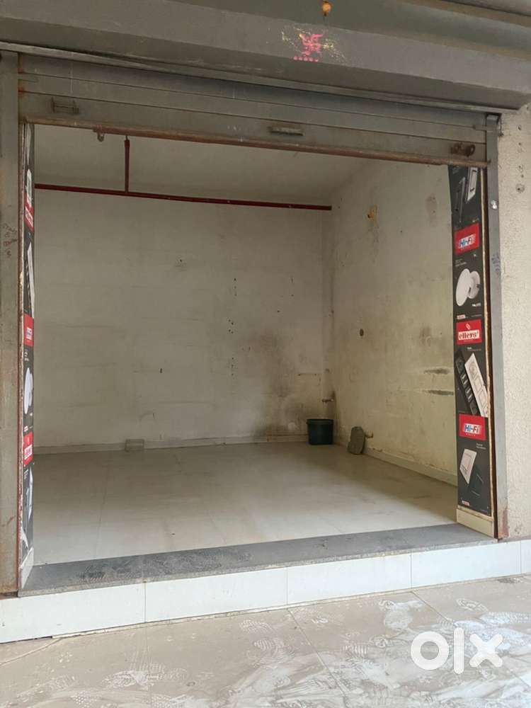 Shop for lease at Shreenand City 10