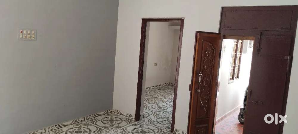 House for sale in Ayyappa Swamy Nagar Mudaliyar pet.
