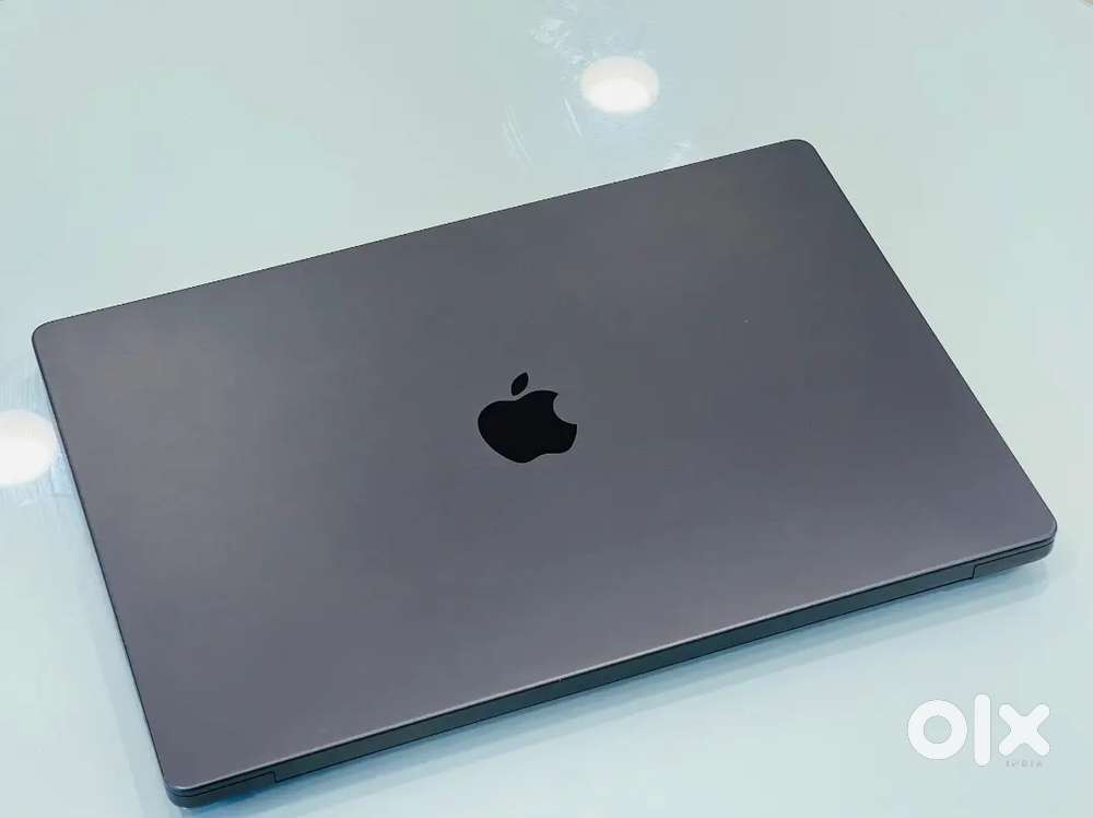 APPLE MACBOOK PRO M3 PRO