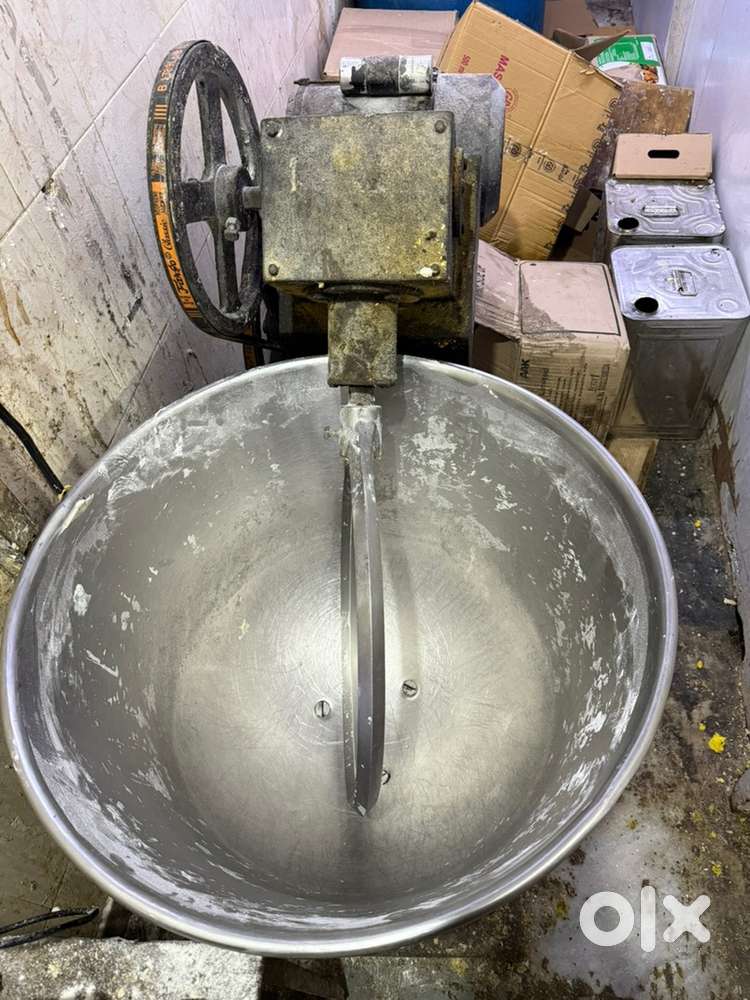 Mixer for bakery