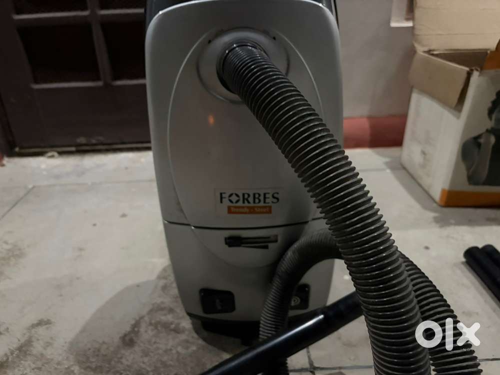 Forbes trendy steel vacuum cleaner