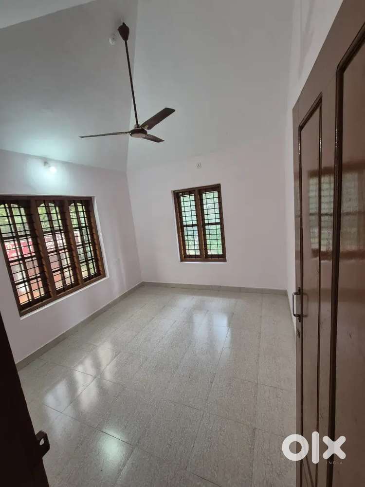 House for rent in Charummood