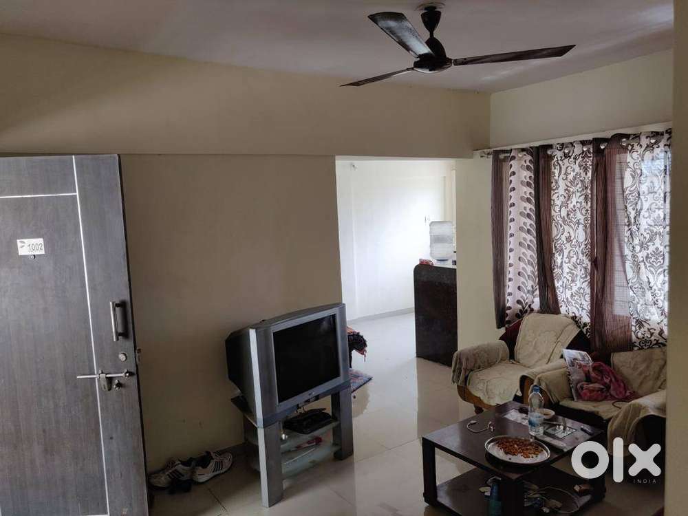 2BHK flat new painted flat for family or working professionals
