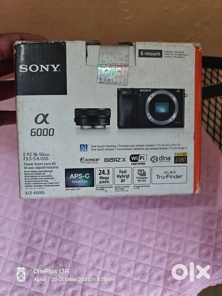 Used sony A6000 Mirrorless camera with all accessories