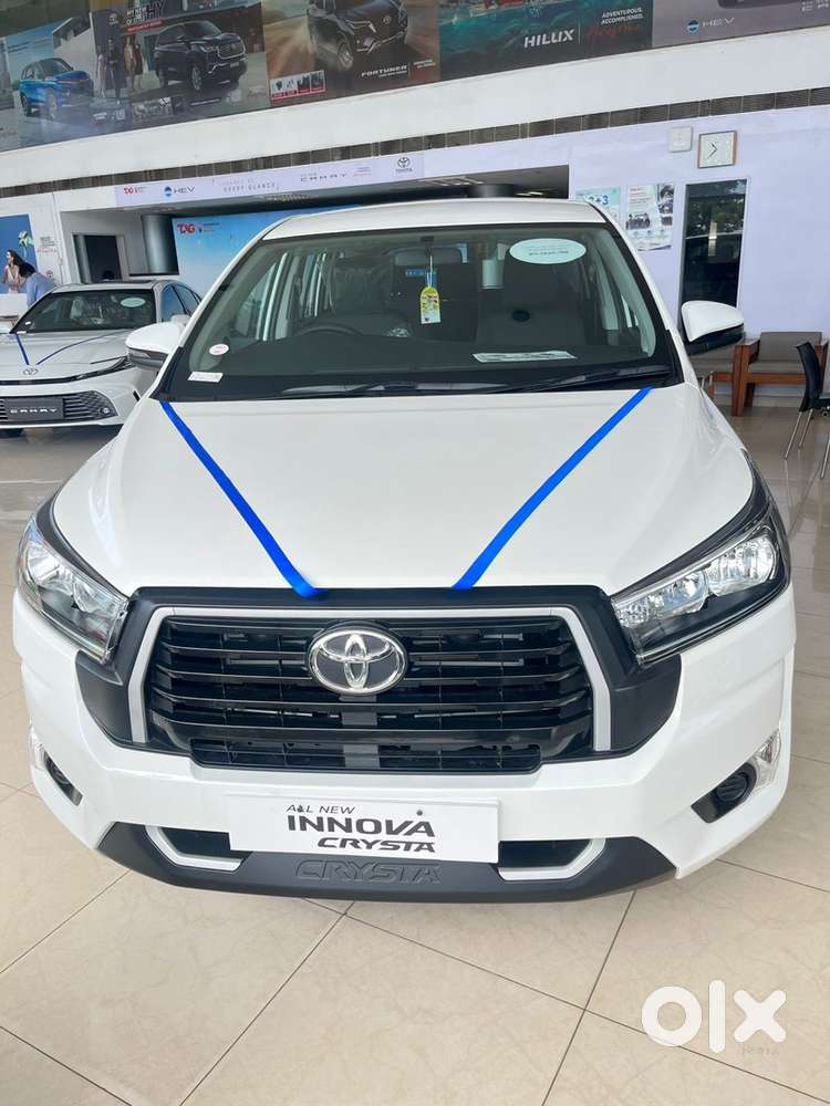 INNOVA CRYSTA TOURIST CAR DRIVER