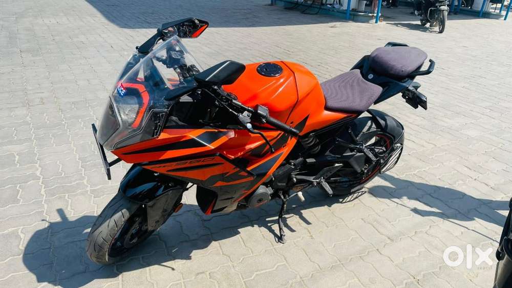 KTM RC 390 (2022)