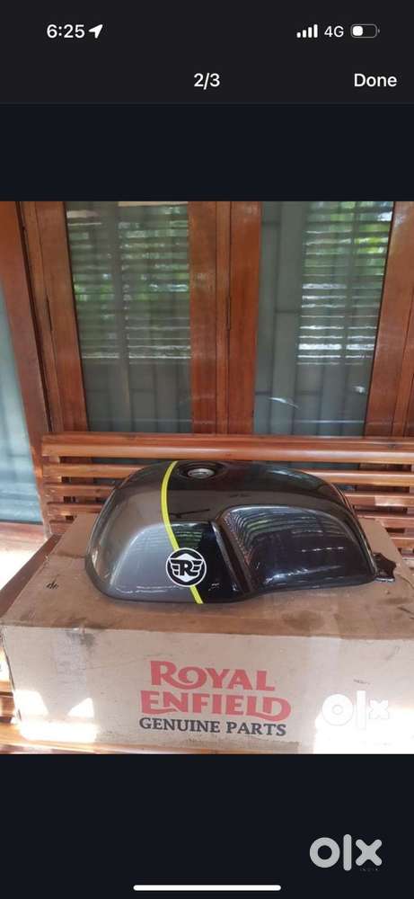 Continental GT 650 Fuel Tank - Dr Mayhem (Black n Grey with yellowline