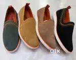 Footwear shop par sales girl ki requirement hai