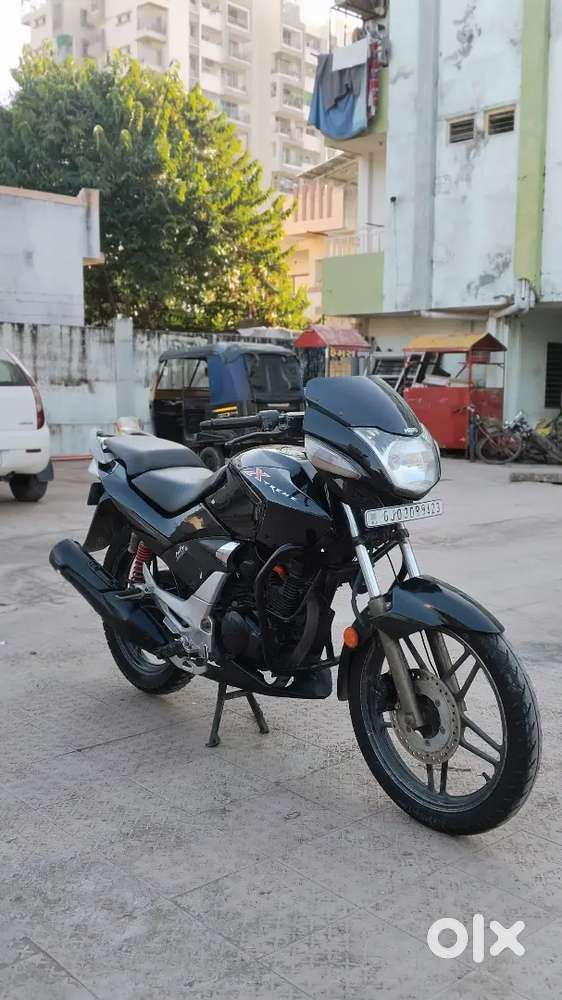 બે ટાયર નવા બેટરી કમ્પલેટ