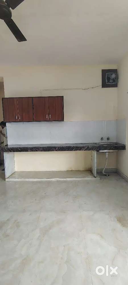 1 room set with kitchen in for rent indirapuram