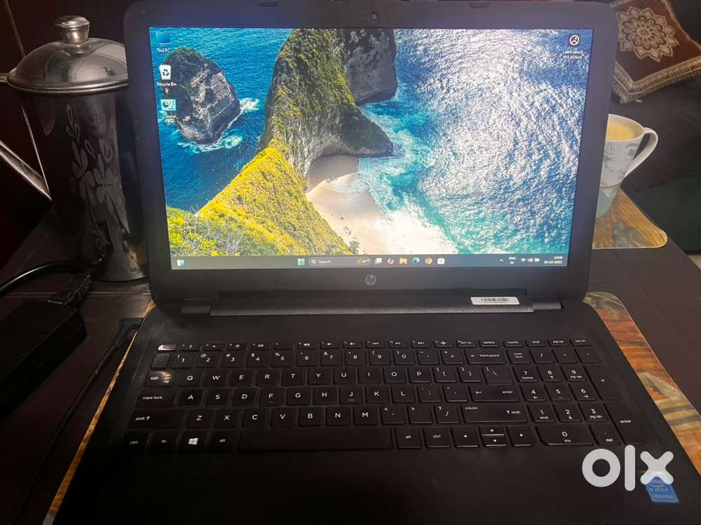 HP Notebook 15 inch laptop in excellent condition with new battery