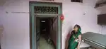 Market se 100 meter andar sabse achche bhav me