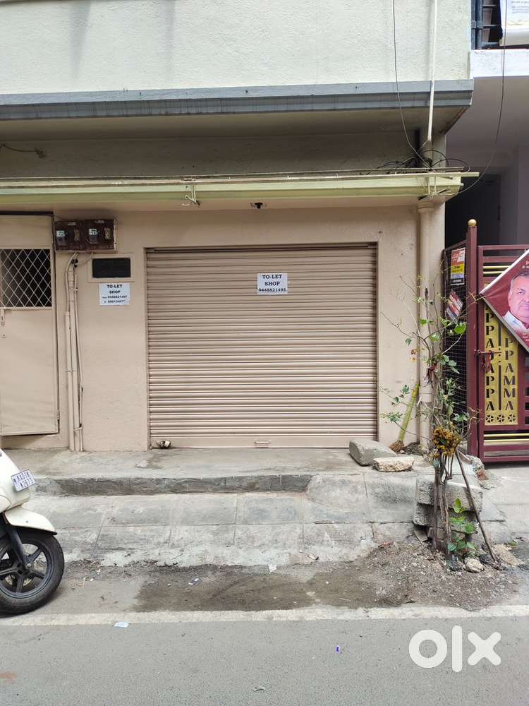 COMMERCIAL SHOP FOR RENT AT BUSINESS HOTSPOT WITH AFFORDABLE RENT