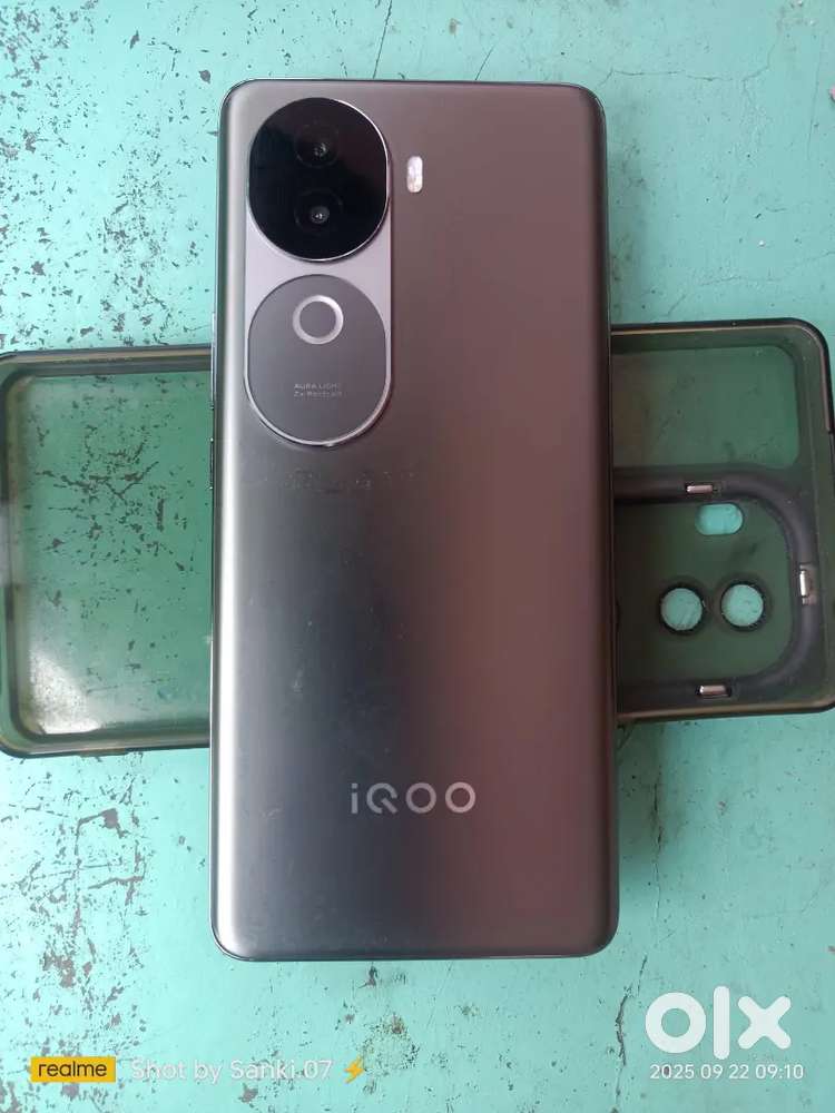 IQOOz9s 5g