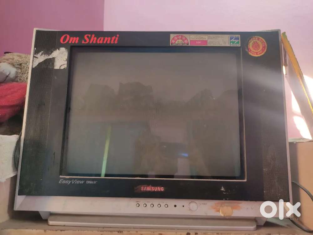Samsung crt tv. 5star tv fully working