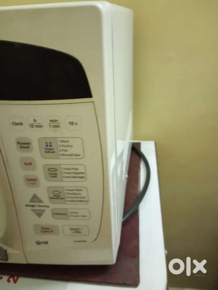 23litres Samsung bioceramic microwave oven