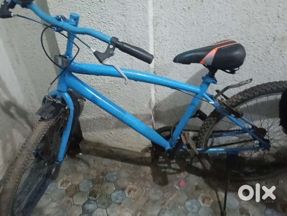 THIS CYCLE IS SO GOODWE HAVE UPGRADED THIS CYCLE AND COLOUR blue