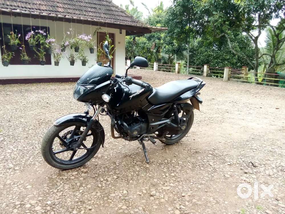Bajaj Pulsar 150 (2018)