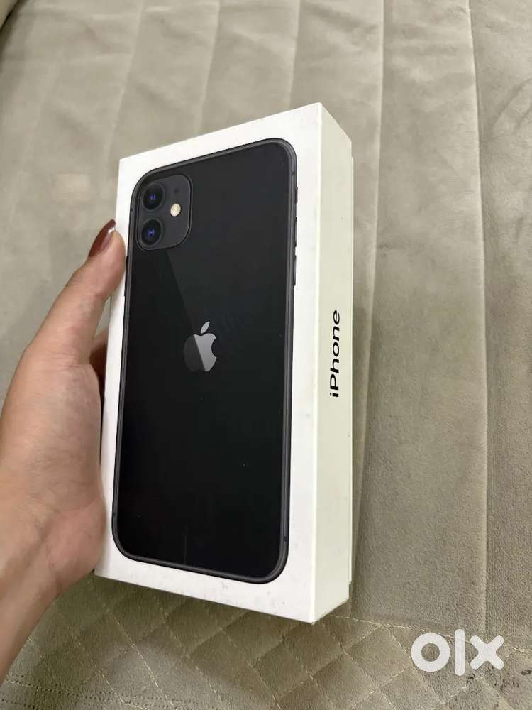 Apple iPhone 11 (128GB) – Box + Bill + 3 Covers – Good Condition