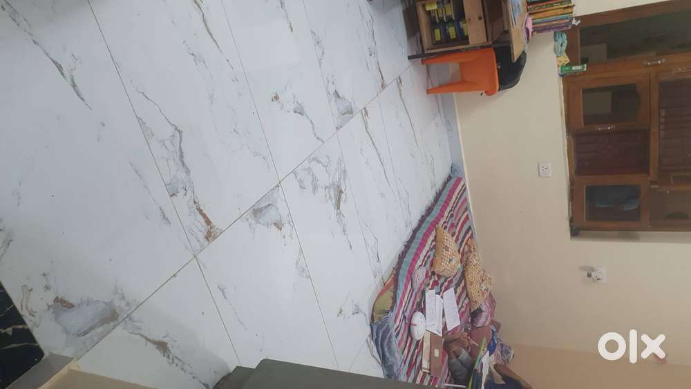 2 bedroom house available forr rent