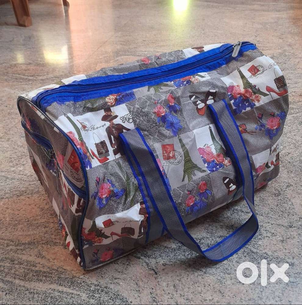 new BAG in excellent condition