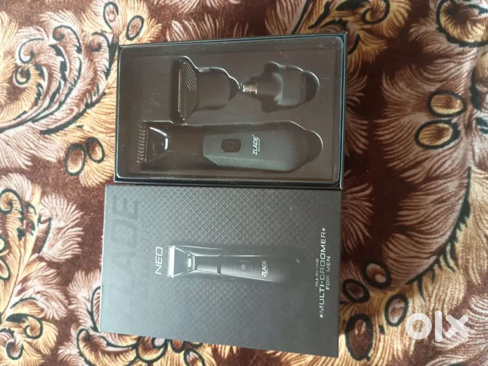 Hair and beard treamer