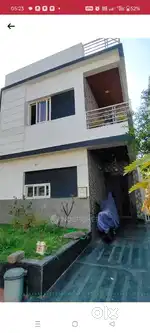 Well maintained villa with all amenities
