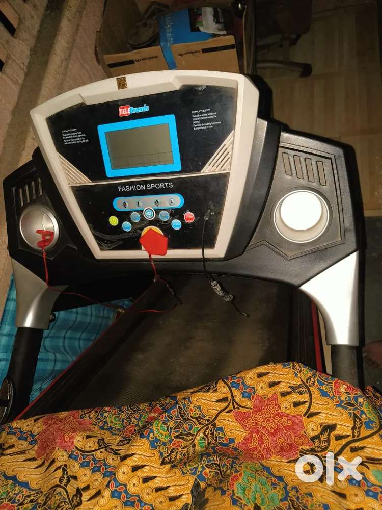 Motorized Treadmill + Sauna Abdomen Trimmer Rotator – Good Condition