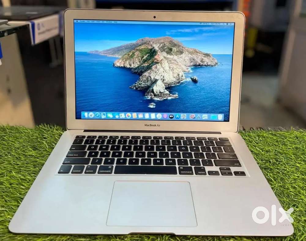 MACBOOK AIR 2012 A1466
CORE I5 4GB RAM 256GB SSD
13.3 INCH