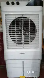 Selling 90L Bajaj Air Cooler