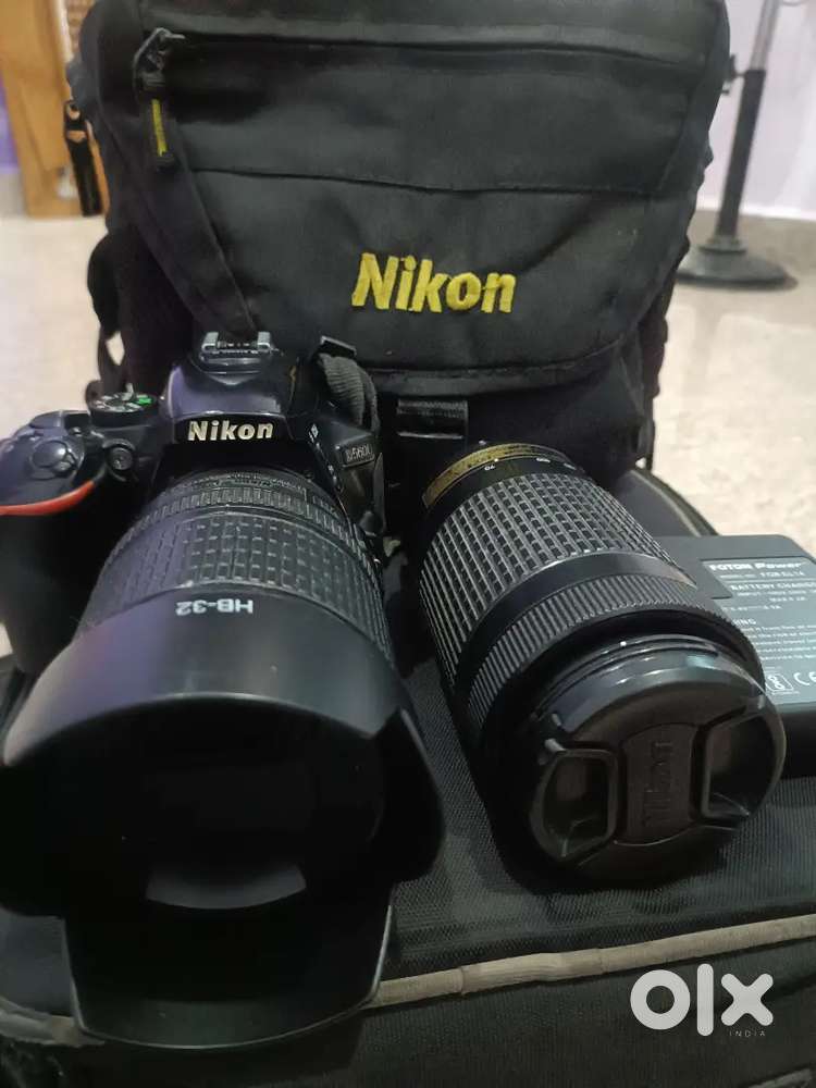 Nikon 5600d camera sath me dual lence 18-105 and 70-300mm