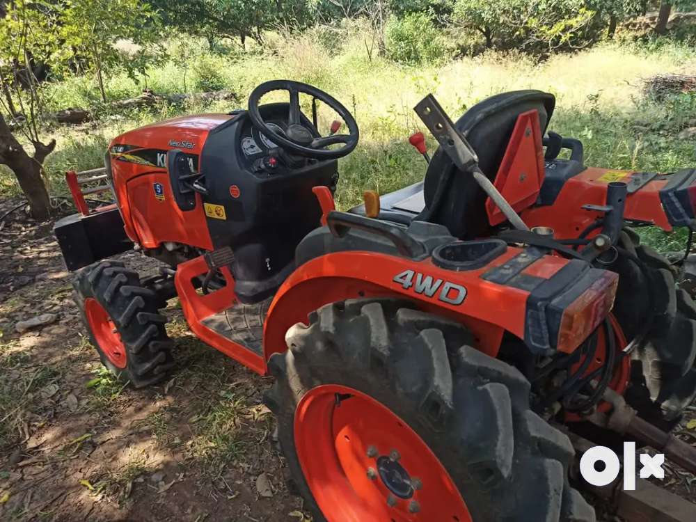 Kubota tractor with bolora 24hp