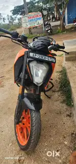 KTM DUKE 200