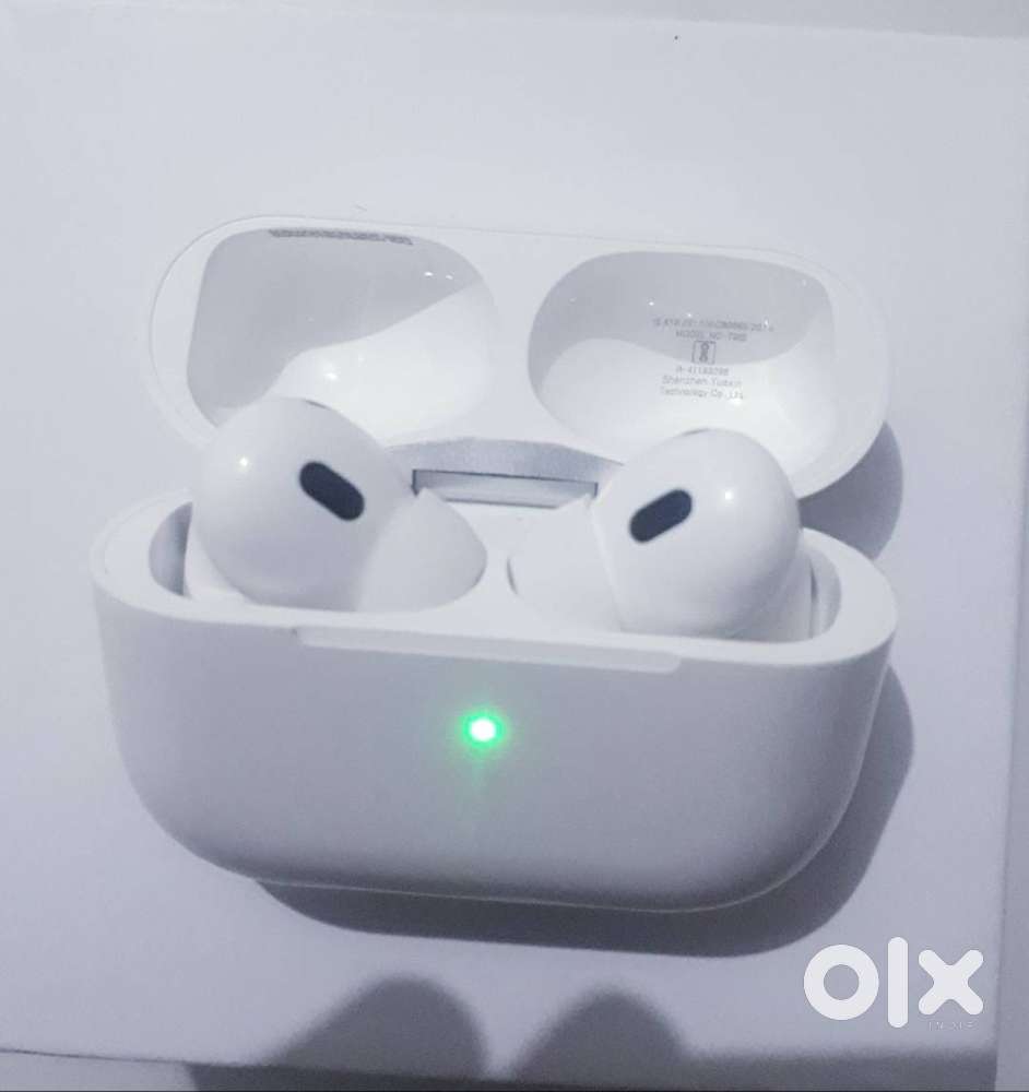 AirPods pro (2nd generation) wireless charging case