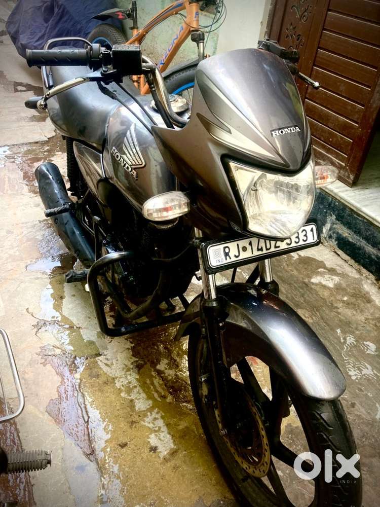 Honda shine 125 bike bilkul badiya condition mai hai
