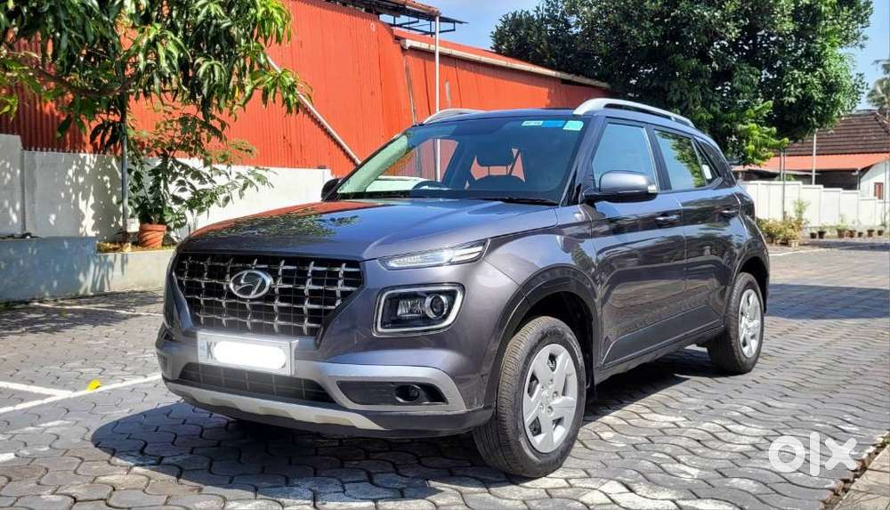 Hyundai Venue 1.2 S Plus, 2021, Petrol