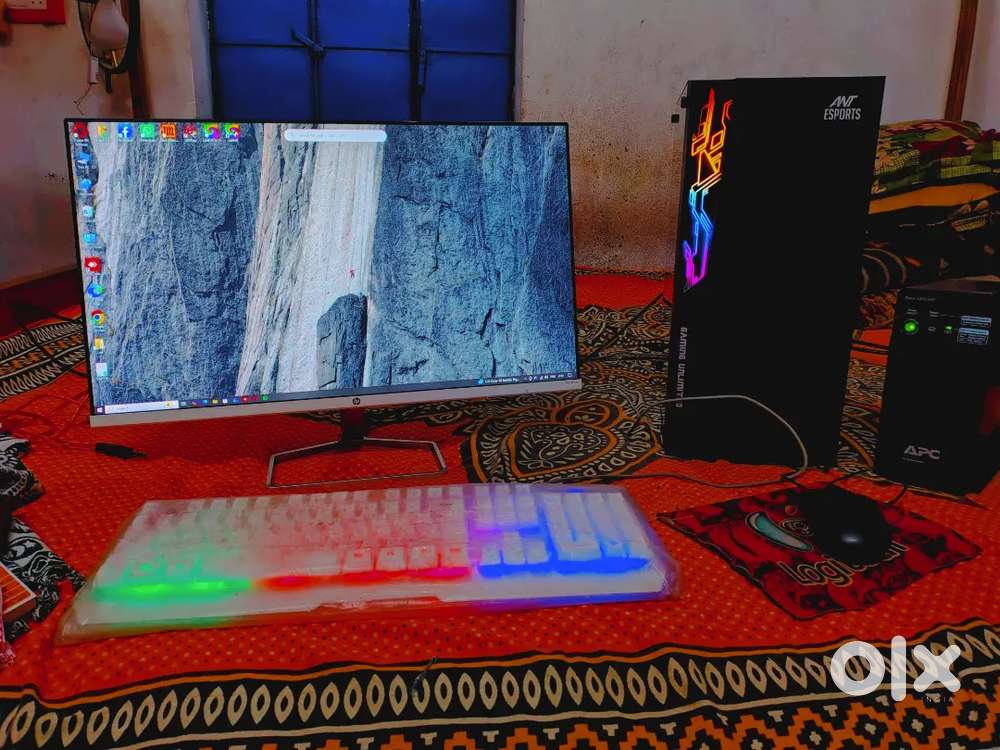 Computer monitors,ups, keybord, mouse,cpu