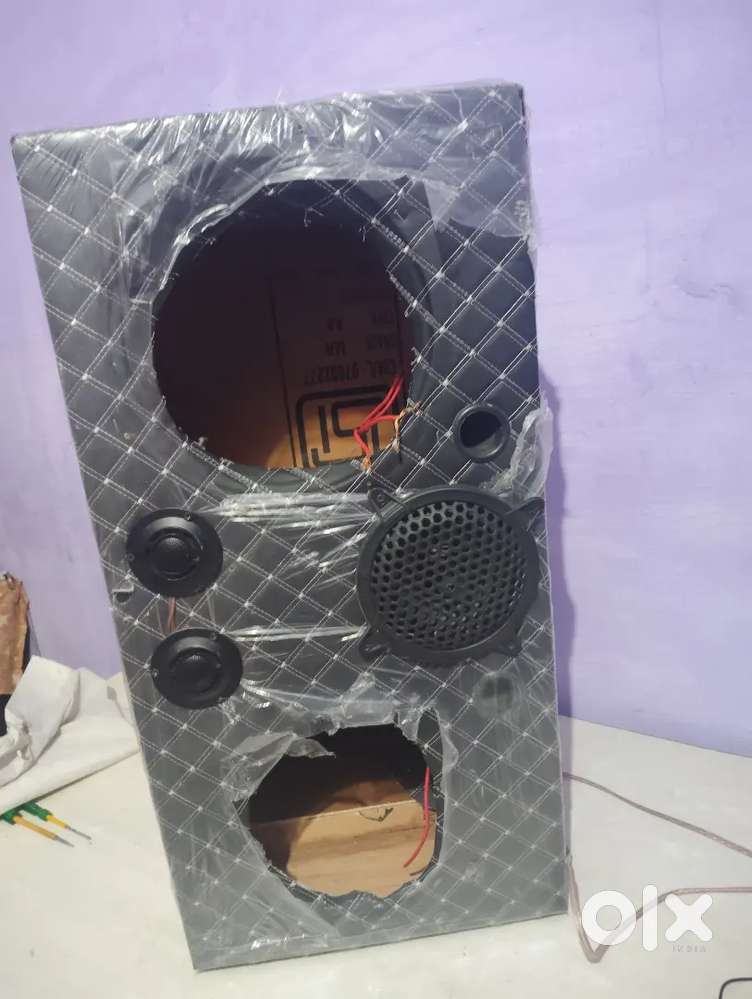 box five speaker two tweeter