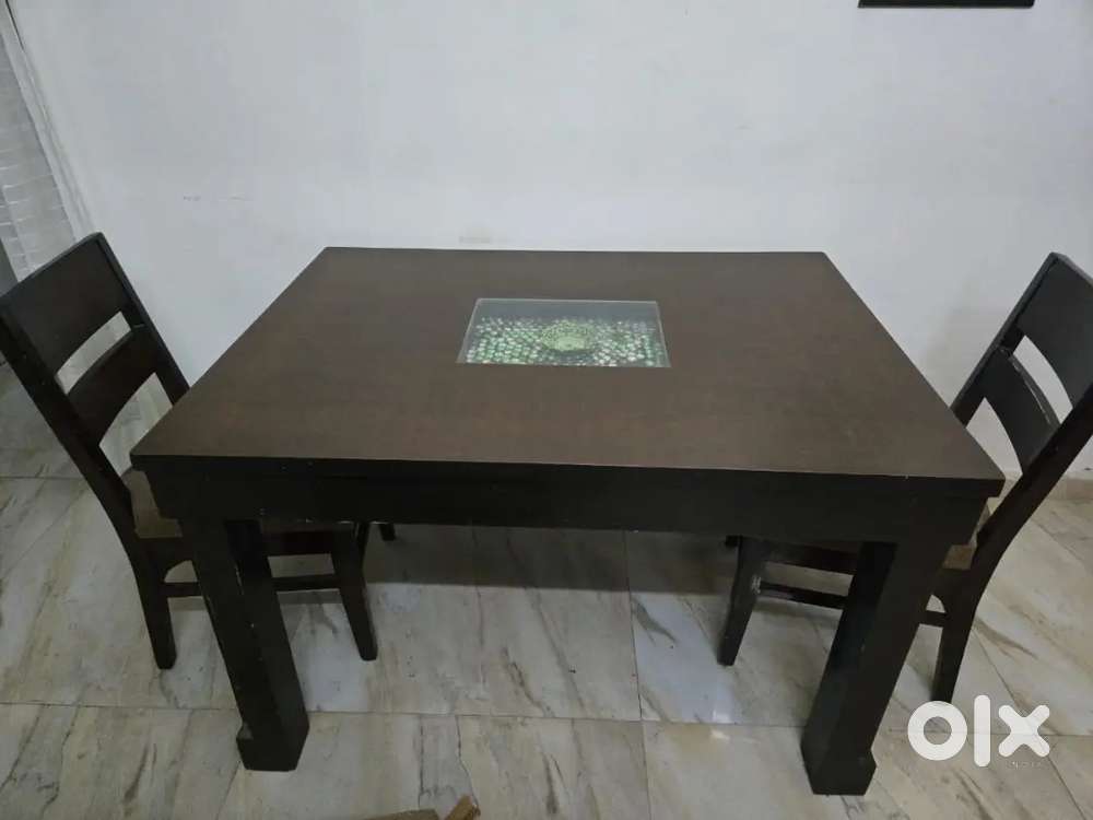 4 Seater Dining table