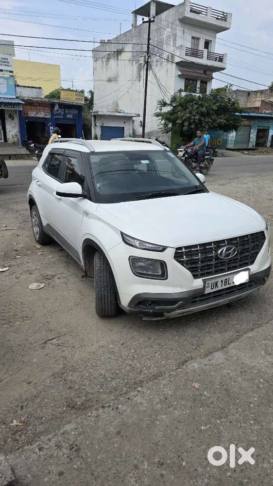 Hyundai Venue 2020 Diesel 50000 Km Driven