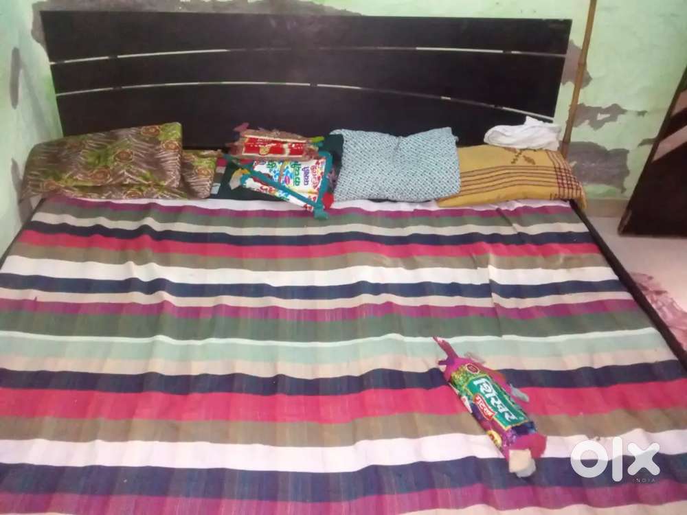 Double bed ( Khera dharampura vayu enclave phase 2)